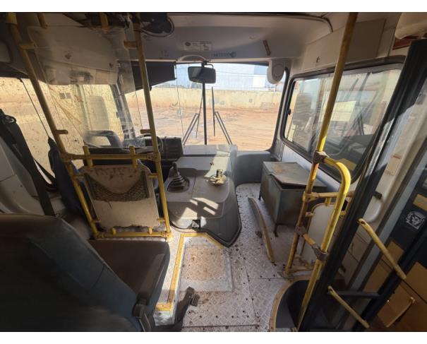 Foto de ONIBUS VW/15.190 EOD E.S.ORE, DIESEL, AMARELA, 2011/2011, CHASSI: 9532882W3BR162572, RENAVAM: 00367654776, NO ESTADO EM QUE SE ENCONTRA. 
