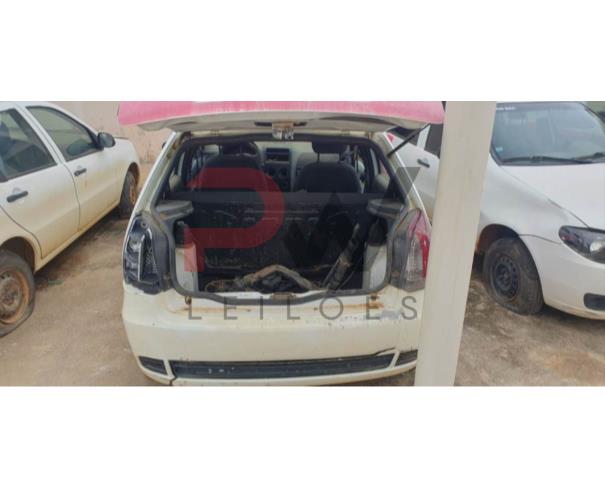 Foto de PASSAGEIRO / AUTOMOVEL FIAT/PALIO FIRE, ALCOOL/GASOLINA, BRANCA, 2015/2016, PLACA PXJ-9874, CHASSI: 9BD17122ZG7570402, RENAVAM: 01077846670, NO ESTADO EM QUE SE ENCONTRA. 