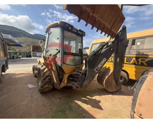 Foto de RETROESCAVADEIRA XCMG XT870BR, ANO 2018, CHASSI: XUG08700JJPA00529, NO ESTADO EM QUE SE ENCONTRA. 