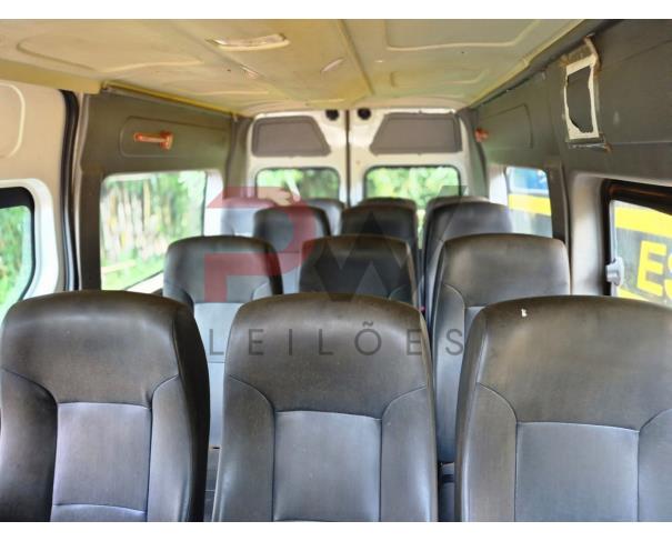 Foto de MICROONIBUS, RENAULT/M REVESCAP L3H2, BRANCA, 2017/2018, DIESEL, RENAVAM: 01126637090, CHASSI: 93YMAFEXNJJ708110, NO ESTADO EM QUE SE ENCONTRA.
