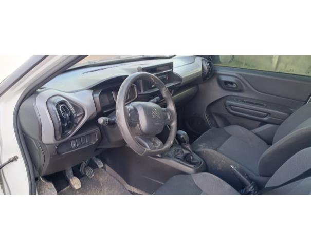 Foto de AUTOMOVEL, CITROEN/C3 LIVE 1.0, BRANCA, 2023/2024, ALCOOL/GASOLINA, CHASSI:  935CEFC2CRB518037, RENAVAM: 01358903660, NO ESTADO EM QUE SE ENCONTRA.