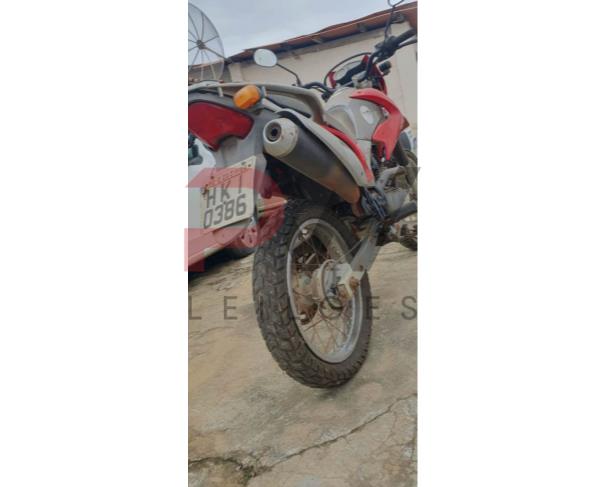 Foto de PASSAGEIRO / MOTOCICLETA HONDA/NXR150 BROS ESD, GASOLINA, VERMELHA, 2009/2009, PLACA HKI-0386, CHASSI: 9C2KD04109R027504, NO ESTADO EM QUE SE ENCONTRA. 