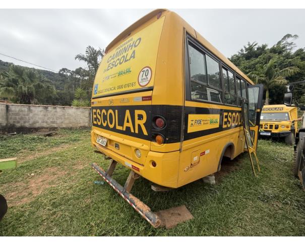 Foto de ONIBUS MPOLO/VOLARE V8L 4X4 EO, DIESEL, AMARELA, 2013/2014, CHASSI: 93PB58M1MEC050592, RENAVAM: 00995803790, NO ESTADO EM QUE SE ENCONTRA.