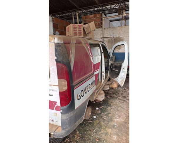Foto de CAMINHONETE, FIAT/DOBLO RONTAN AMB2, BRANCA, 2011/2012, ALCOOL/GASOLINA, CHASSI: 9BD223153C2025082, RENAVAM: 00419974296.