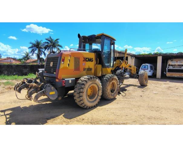 Foto de MOTONIVELADORA XCMG GR1803BR, AMARELA, XUG01803CJPB00359, ANO 2019,  NO ESTADO EM QUE SE ENCONTRA.