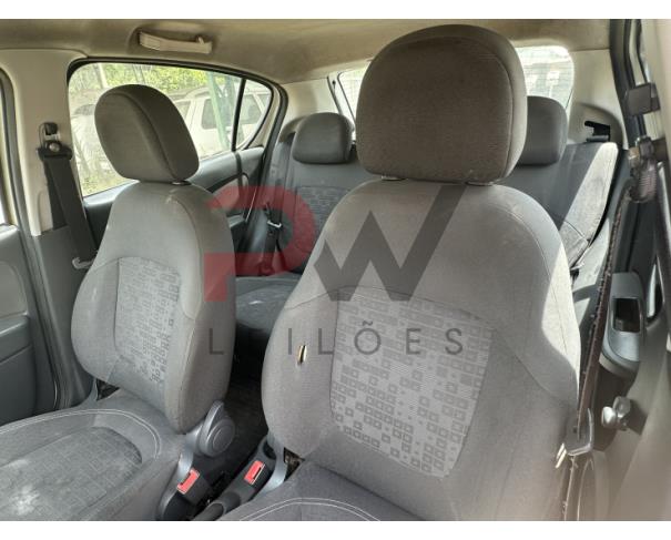 Foto de AUTOMOVEL FIAT/PALIO ATTRACTIV 1.0, ALCOOL/GASOLINA, BRANCA, 2017/2017, CHASSI: ...03298, NO ESTADO EM QUE SE ENCONTRA. 