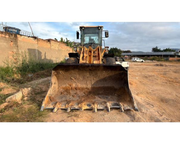 Foto de PÁ CARREGADEIRA HYUNDAI, HL740-9S, AMARELA, ANO 2014, Nº DE IDENT: HBRH740DEE0000411, NO ESTADO EM QUE SE ENCONTRA.