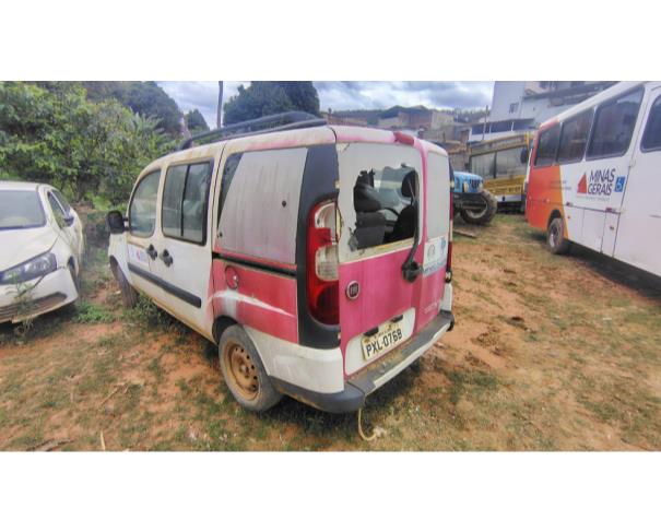 Foto de AUTOMOVEL FIAT/DOBLO ESSENCE 1.8, ALCOOL/GASOLINA, BRANCA, 2015/2016, CHASSI: 9BD11960SG1133298, RENAVAM: 01079810029, NO ESTADO EM QUE SE ENCONTRAM. 