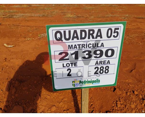 Foto de QUADRA 05, LOTE 02, AVENIDA COMERCIAL DO VALLE, LOTEAMENTO VIA COMERCIAL DO VALLE, PEDRINÓPOLIS/MG, ÁREA DE 288,00 M². MATRÍCULA: 21390. NO ESTADO EM QUE SE ENCONTRA.