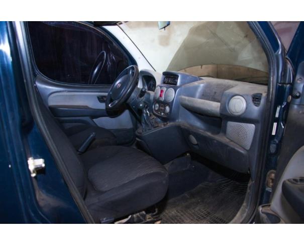 Foto de PAS/AUTOMOVEL FIAT/DOBLO 1.4, ALCOOL/GASOLINA,  2011/2011, AZUL, PLACA: HLF-5981, RENAVAM: 00320847667, CHASSI: 9BD119107B1079732, NO ESTADO EM QUE SE ENCONTRA.