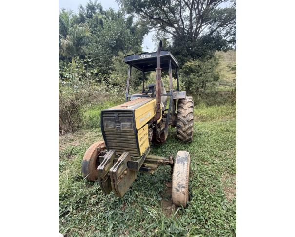 Foto de TRATOR AGRICOLA VALMET 785, ANO: 1998, SÉRIE: 0785F72261, NO ESTADO EM QUE SE ENCONTRA