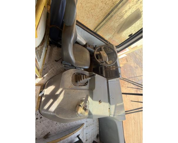 Foto de ONIBUS VW/15.190 EOD E.S.ORE, DIESEL, AMARELA, 2011/2011, CHASSI: 9532882W3BR162572, RENAVAM: 00367654776, NO ESTADO EM QUE SE ENCONTRA. 