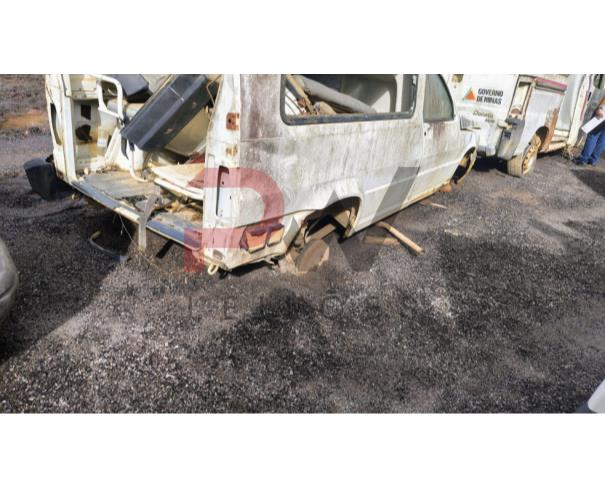 Foto de CAMINHONE FIAT/FIORINO AMBULANCIA, 2012/2013, BRANCA, ALCOOL/GASOLINA, CHASSI: ...52626, NO ESTADO EM QUE SE ENCONTRA.