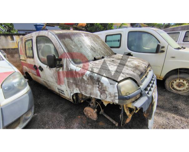 Foto de CAMINHONE FIAT/DOBLO RONTAN AMB2, 2009/2009, BRANCA, ALCOOL/GASOLINA, CHASSI: ...15343, NO ESTADO EM QUE SE ENCONTRA.