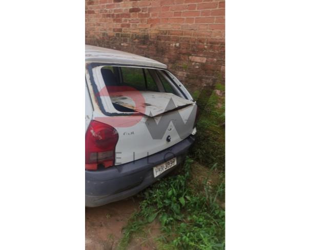 Foto de AUTOMOVEL, VW/GOL 1.0, BRANCA, 2005/2006, ALCOOL/GASOLINA, CHASSI: 9BWCA05W16T078212, RENAVAM: 00872884821, NO ESTADO EM QUE SE ENCONTRA.