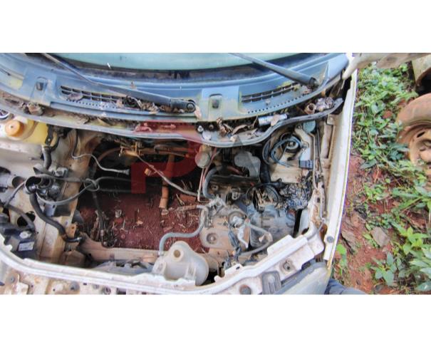 Foto de FIAT/UNO VIVACE 1.0, ALCOOL/GASOLINA, BRANCA, 2014/2014, CHASSI: 9BD195152E0586221, RENAVAM: 1010132587, NO ESTADO EM QUE SE ENCONTRA.
