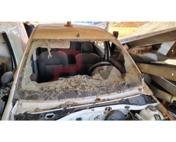 Foto de SUCATA DE SANDEIRO 1.0 16V - ANTIGA PLACA OQM-8298, NO ESTADO EM QUE SE ENCONTRA.