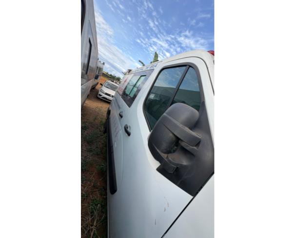 Foto de CAMINHONETE RENAULT/MASTER BF AMB1, DIESEL, BRANCA, 2023/2024, CHASSI: 93YF62000RJ688691, RENAVAM: 01356928150, NO ESTADO EM QUE SE ENCONTRA.