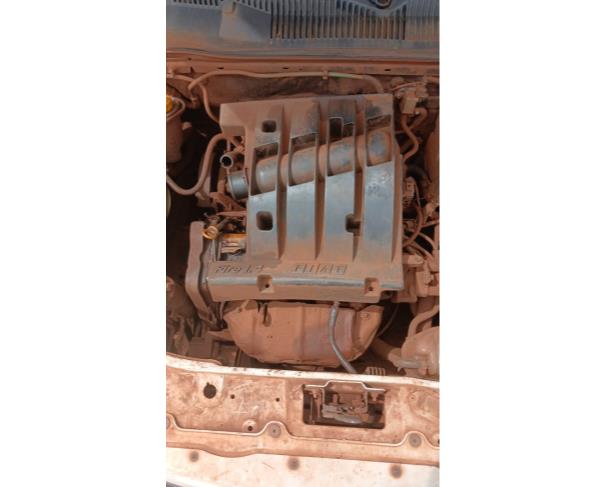 Foto de AUTOMOVEL, FIAT/PALIO WEEK ELX FLEX, BRANCA, 2005/2006, ALCOOL/GASOLINA, CHASSI: 9BD17301A64157180, RENAVAM: 00865324204, NO ESTADO EM QUE SE ENCONTRA.