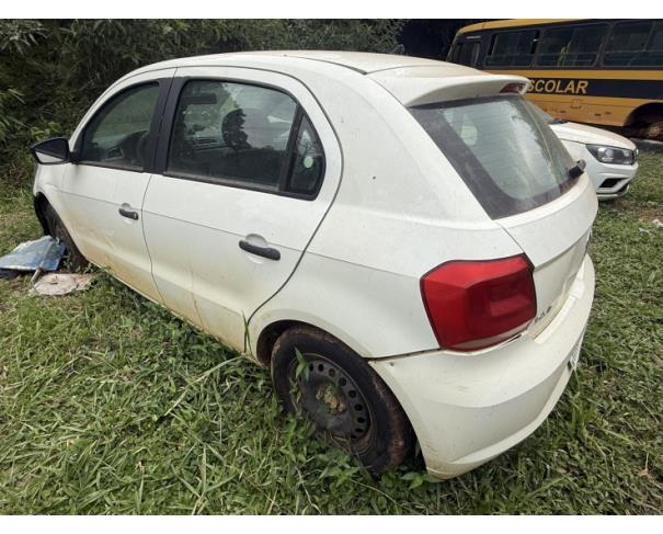 Foto de AUTOMOVEL VW/GOL 1.0L MC4, ALCOOL/GASOLINA, BRANCA, 2021/2022, CHASSI: 9BWAG45U6NT037018, RENAVAM: 01264300074, NO ESTADO EM QUE SE ENCONTRA.