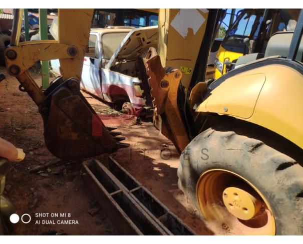 Foto de RETROESCAVADEIRA CATERPILLAR - CHASSI: CAT0416EVMFG04994, ANO 2013/2013, PLACA FICTICIA: RET-4160, NO ESTADO EM QUE SE ENCONTRA.