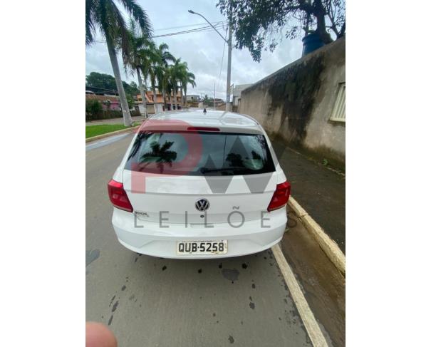 Foto de AUTOMOVEL VW/GOL 1.0L MC4, RENAVAM Nº 01194520631, CHASSI Nº 9BWAG45U0LT019935, ANO FABRICAÇÃO 2019, ANO MODELO 2020, COR BRANCA, FLEX (ÁLCOOL/GASOLINA), 84 CV, VEÍCULO DE 5 PASSAGEIROS, NO ESTADO EM QUE SE ENCONTRA.