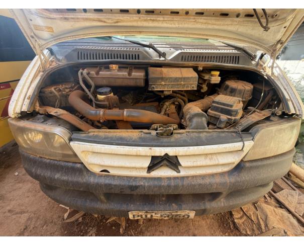 Foto de CAMINHONETE CITROEN/JUMPER F35LH 23S, DIESEL, BRANCA, 2014/2014, CHASSI: 935ZCWMNCE2132130, RENAVAM: 01045184818, NO ESTADO EM QUE SE ENCONTRA.