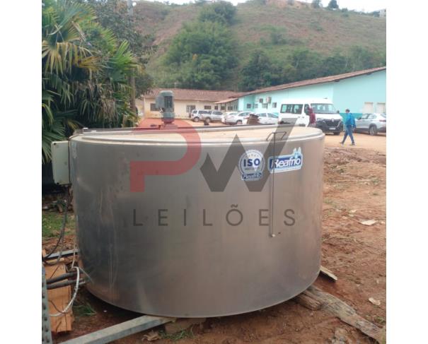 Foto de LOTE CONTENDO RESFRIADOR DE LEITE DE 3 MIL LITROS, NO ESTADO EM QUE SE ENCONTRA.
