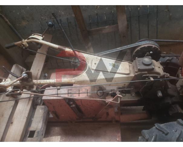 Foto de LOTE CONTENDO ROÇADEIRA TOBATA, M10, ANO 1980, NO ESTADO EM QUE SE ENCONTRA. 