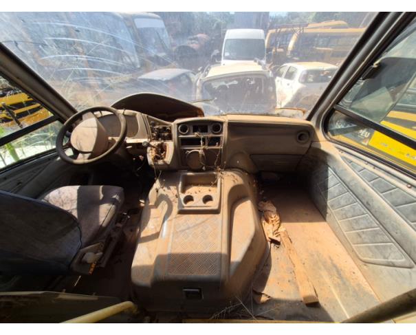 Foto de MARCOPOLO/VOLARE V8L ESC, DIESEL, AMARELA, 2009/2009, CHASSI: 93PB42G3P9C030052, RENAVAM: 00150802269, NO ESTADO EM QUE SE ENCONTRA.