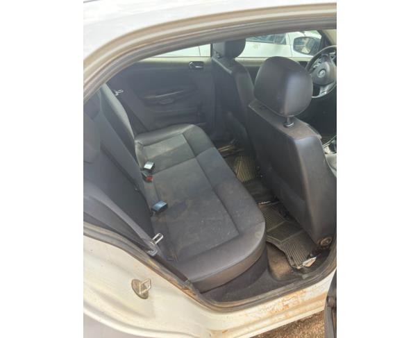 Foto de AUTOMOVEL, VW/GOL 1.0L MC4, BRANCA, 2020/2021, ALCOOL/GASOLINA, CHASSI: 9BWAG45U3MT043339, RENAVAM: 01237427743.
