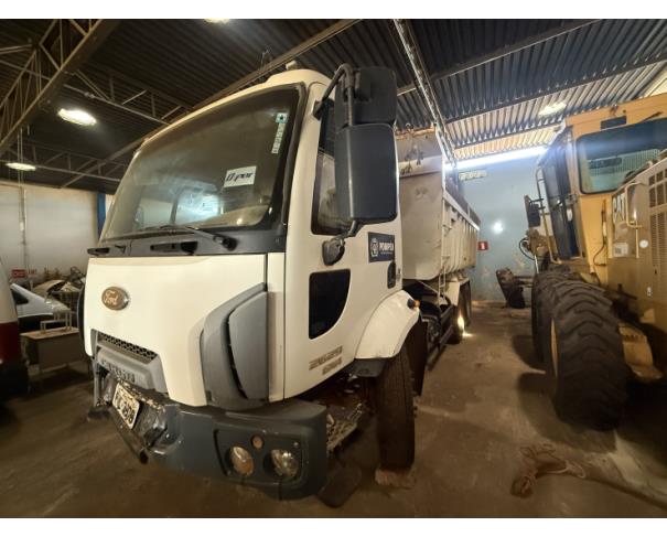 Foto de CAMINHAO FORD/CARGO 2629 6X4, DIESEL, BRANCA, 2014/2015, CHASSI: 9BFZEANE8FBS76027, RENAVAM: 01028970541, NO ESTADO EM QUE SE ENCONTRA.