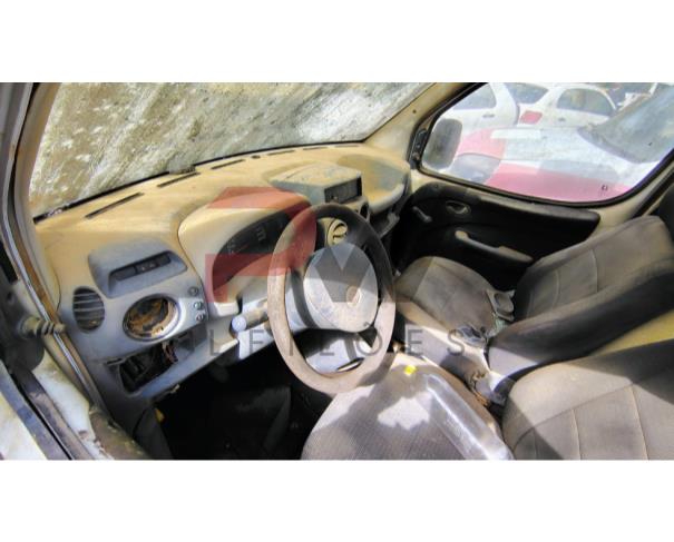 Foto de CAMINHONE FIAT/DOBLO RONTAN AMB2, 2009/2009, BRANCA, ALCOOL/GASOLINA, CHASSI: ...15343, NO ESTADO EM QUE SE ENCONTRA.
