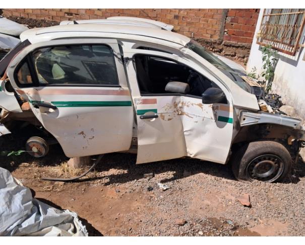 Foto de AUTOMOVEL VW/NOVO GOL TL MCV, ALCOOL/GASOLINA, BRANCA, 2018/2018, CHASSI: 9BWAG45U0JT148948, RENAVAM: 01158910255, NO ESTADO EM QUE SE ENCONTRA. 