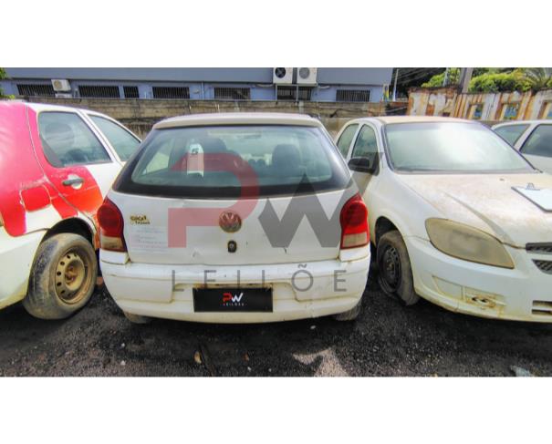 Foto de AUTOMOVEL VW/GOL 1.0 GIV, 2013/2014,BRANCA, ALCOOL/GASOLINA, CHASSI: ...48182,  NO ESTADO EM QUE SE ENCONTRA.