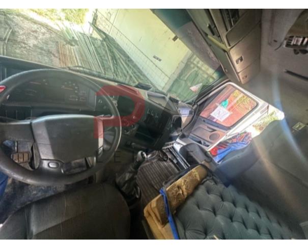 Foto de CAMINHÃO TRATOR VOLVO/FH 440 6X2 T, DIESEL, BRANCA, 2009/2010, CHASSI: ...51688, NO ESTADO EM QUE SE ENCONTRA.