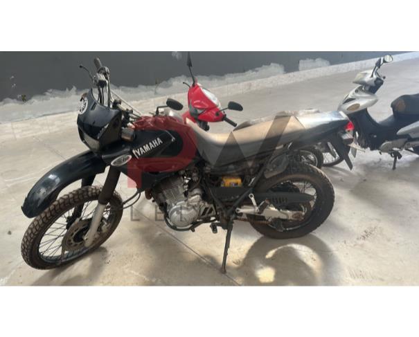 Foto de PASSAGEIRO / YAMAHA / XT 600 E / Placa:GZR7221 / UF: MG /Município: Divinópolis /Ano fabricação: 2002 / Anomodelo: 2002 / Cor:PRETA / Chassi:9C64MW00020017530 /Motor: 4MW-025089 /RENAVAM: 00794926134, NO ESTADO EM QUE SE ENCONTRA.