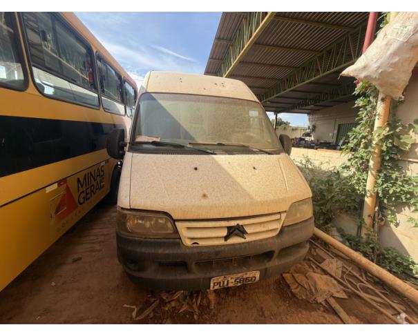 Foto de CAMINHONETE CITROEN/JUMPER F35LH 23S, DIESEL, BRANCA, 2014/2014, CHASSI: 935ZCWMNCE2132130, RENAVAM: 01045184818, NO ESTADO EM QUE SE ENCONTRA.