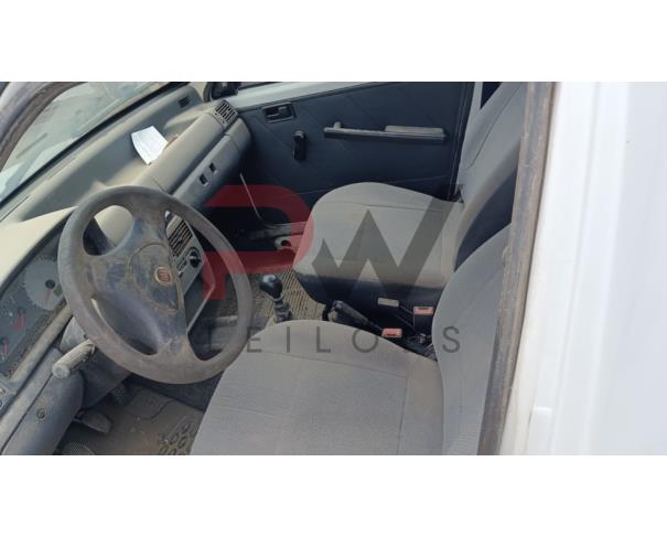 Foto de CAR/CAMINHONETE FIAT/FIORINO FLEX, ALCOOL/GASOLINA, 2013/2013, BRANCA, RENAVAM: 00529368170, CHASSI: 9BD255049D8960975, NO ESTADO EM QUE SE ENCONTRA.