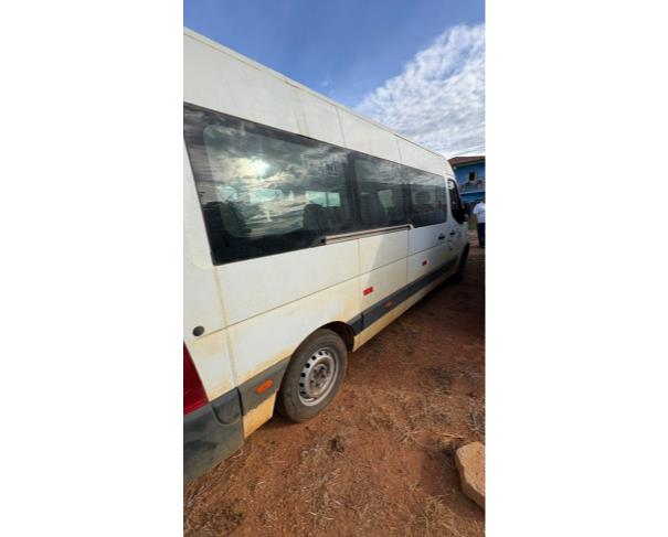 Foto de MICROONIB RENAULT/M REVESCAP L3H2, DIESEL, BRANCA, 2019/2020, CHASSI: 93YMEN4XELJ238662, RENAVAM: 01227031553, NO ESTADO EM QUE SE ENCONTRA.