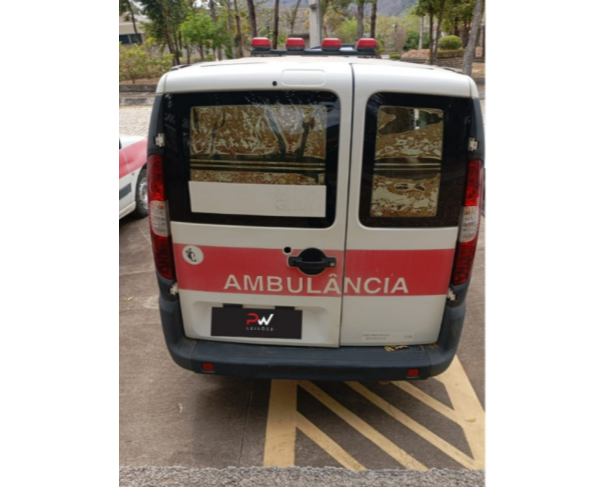 Foto de ESP/CAMINHONETE/AMBULANC FIAT/DOBLO GREENCAR  MO4, ALCOOL/GASOLINA, BRANCA, 2016/2016, CHASSI: ...42516, NO ESTADO EM QUE SE ENCONTRA.