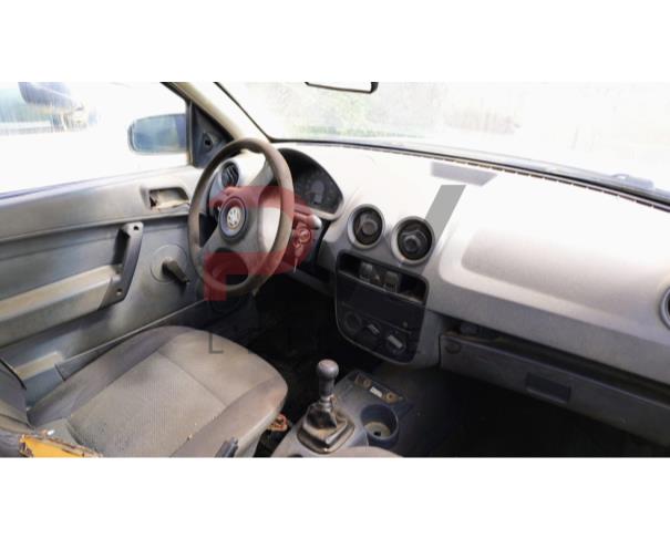 Foto de AUTOMOVEL VW/GOL 1.0 GIV, 2013/2014,BRANCA, ALCOOL/GASOLINA, CHASSI: ...48182,  NO ESTADO EM QUE SE ENCONTRA.