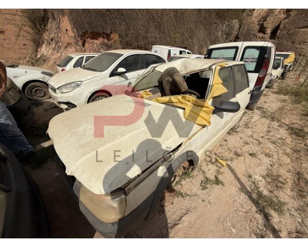 Foto de AUTOMOVEL FIAT/UNO MILLE WAY ECON, ALCOOL/GASOLINA, BRANCA, 2011/2012, CHASSI: 9BD15844AC6656269, RENAVAM: 00419142363, NO ESTADO EM QUE SE ENCONTRA.