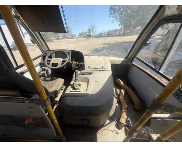 Foto de ONIBUS, VW/NEOBUS MINI ESC, AMARELA, 2018/2019, DIESEL, CHASSI: 9532M52P0KR910407, RENAVAM: 01162086006, NO ESTADO EM QUE SE ENCONTRA.