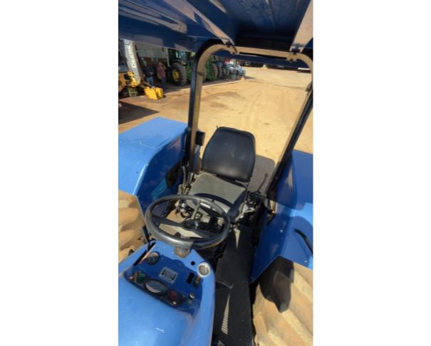 Foto de TRATOR NEW HOLLAND 7630, COR AZUL, ANO 2014, NO ESTADO EM QUE SE ENCONTRA.