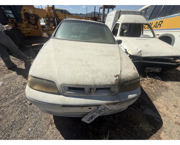 Foto de AUTOMOVEL, FIAT/PALIO FIRE FLEX, BRANCA, 2005/2006, ALCOOL/GASOLINA, CHASSI: 9BD17146G62703853, RENAVAM: 00872853489, NO ESTADO EM QUE SE ENCONTRA.