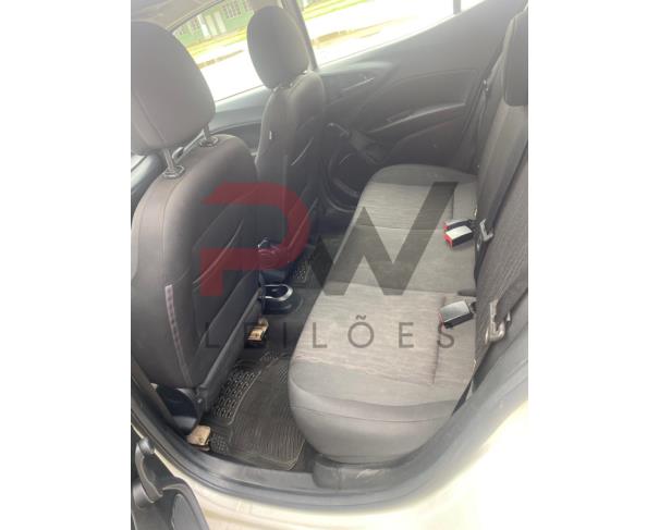 Foto de AUTOMOVEL FIAT/ARGO DRIVE 1.0, RENAVAM Nº 01294580911, CHASSI Nº 9BD358AFNNYL82456, ANO FABRICAÇÃO 2022, ANO MODELO 2022, COR BRANCA, FLEX (ÁLCOOL/GASOLINA), 75 CV, VEÍCULO DE 5 PASSAGEIROS, NO ESTADO EM QUE SE ENCONTRA.