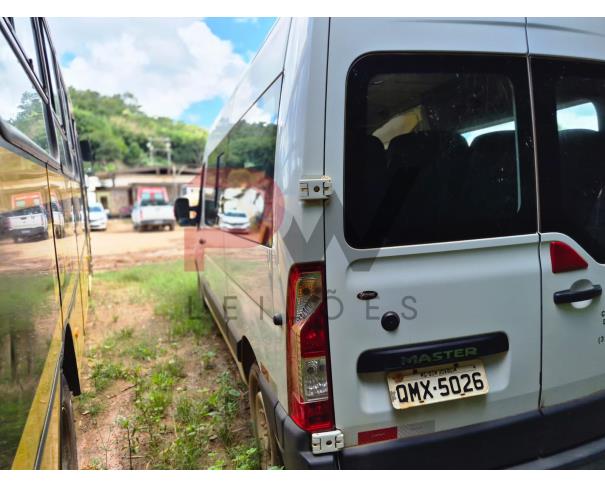 Foto de MICROONIBUS, RENAULT/M REVESCAP L3H2, BRANCA, 2017/2018, DIESEL, RENAVAM: 01126637090, CHASSI: 93YMAFEXNJJ708110, NO ESTADO EM QUE SE ENCONTRA.