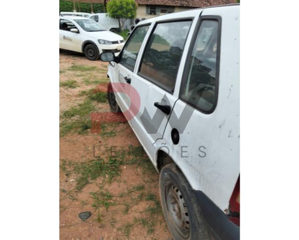 Foto de AUTOMOVEL FIAT/UNO MILLE ECONOMY, ALCOOL/GASOLINA, BRANCA, 2010/2011, CHASSI: 9BD15822AB6534283, RENAVAM: 00264349946, NO ESTADO EM QUE SE ENCONTRA. 