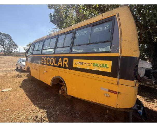 Foto de ONIBUS, MPOLO/VOLARE V8L 4X4 EO, AMARELA, 2013/2014, DIESEL, CHASSI: 93PB58M1MEC049361, RENAVAM: 00996838937, NO ESTADO EM QUE SE ENCONTRA.